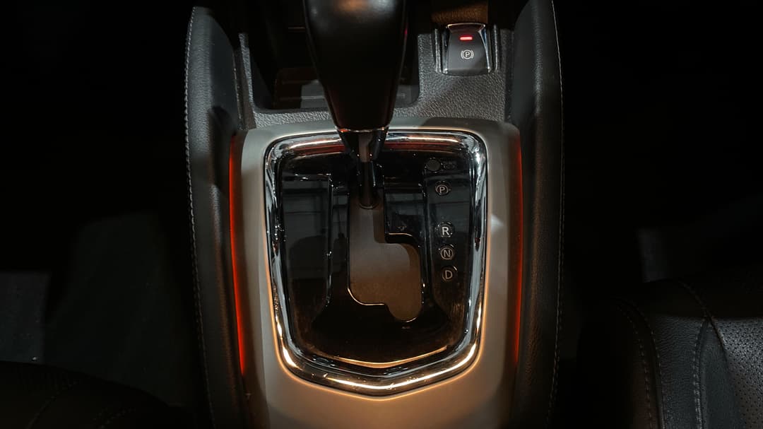 2016 Nissan Qashqai Ti, Automatic, 146613 km, Gear Lever 