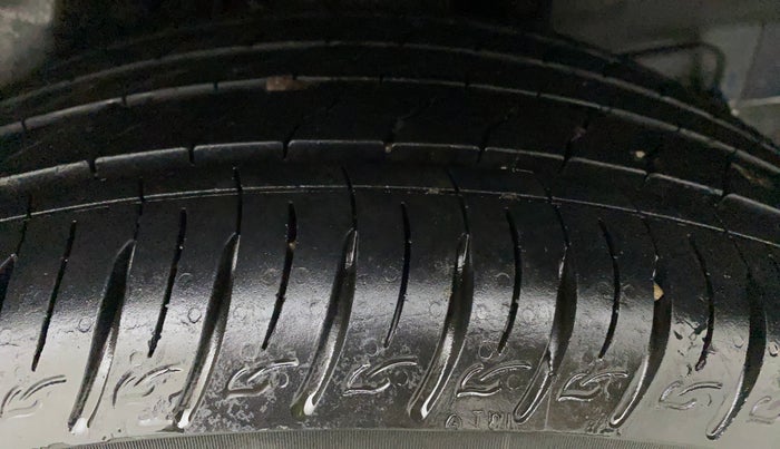 2019 Hyundai VENUE SX 1.0 TURBO, Petrol, Manual, 22,171 km, Left Rear Tyre Tread