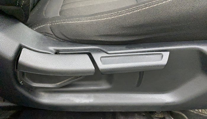2019 Hyundai VENUE SX 1.0 TURBO, Petrol, Manual, 22,171 km, Driver Side Adjustment Panel