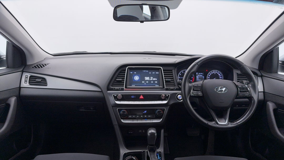 2018 Hyundai Sonata Active, Automatic, 135218 km, Dashboard View