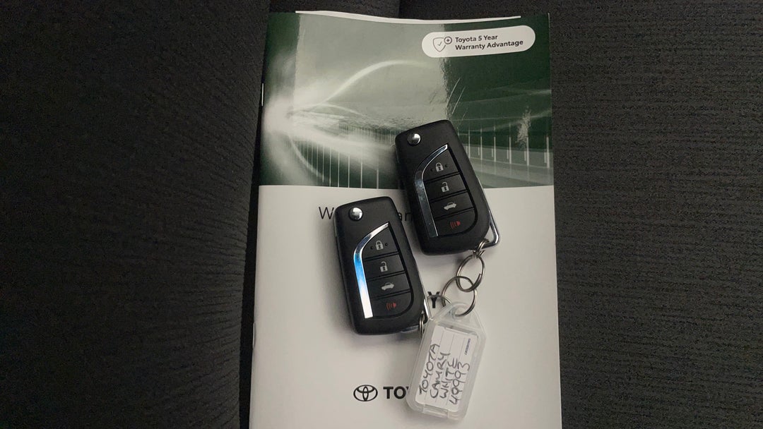 2023 Toyota Camry Ascent, Automatic, 60225 km, Key Close-up