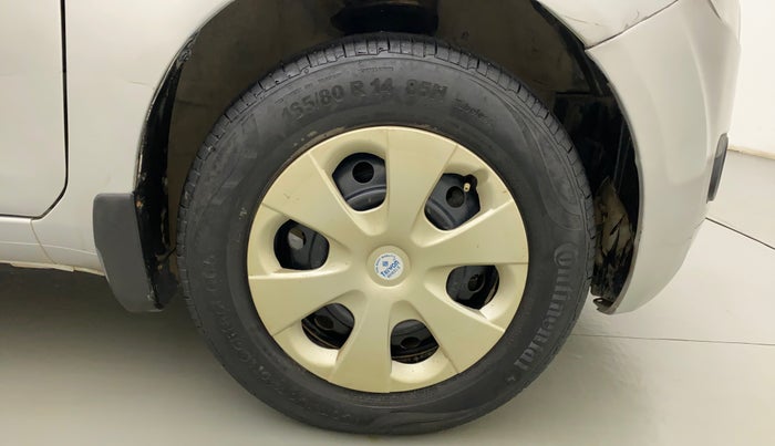 2011 Maruti Ritz VXI, Petrol, Manual, 74,279 km, Right Front Wheel