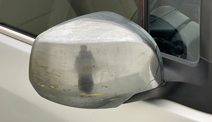 2011 Maruti Ritz VXI, Petrol, Manual, 74,279 km, Right rear-view mirror - Minor scratches