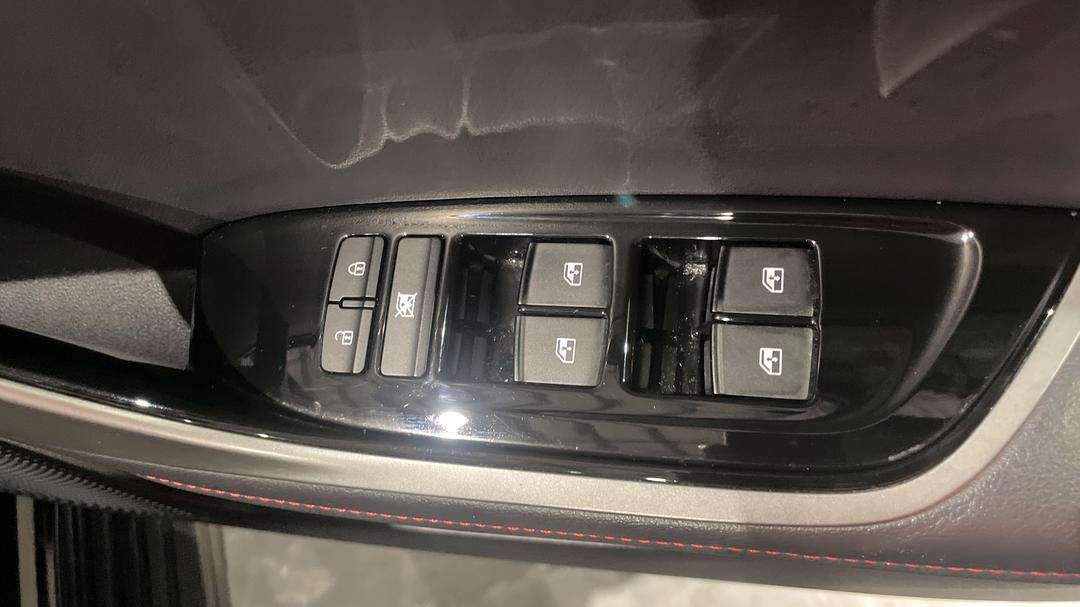 2024 LDV T60 Max Plus (4x4), Automatic, 24748 km, Drivers Side Door Panel Controls