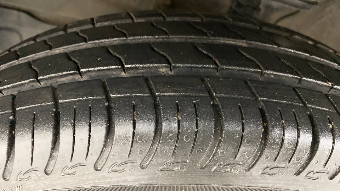 Left Front Tyre Tread