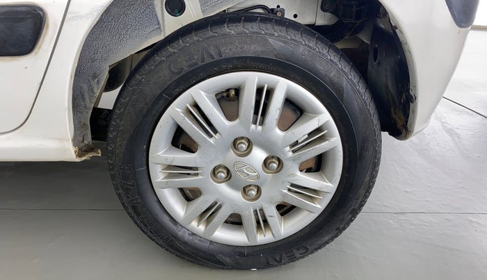 2014 Hyundai Santro Xing GLS, CNG, Manual, 60,619 km, Left Rear Wheel