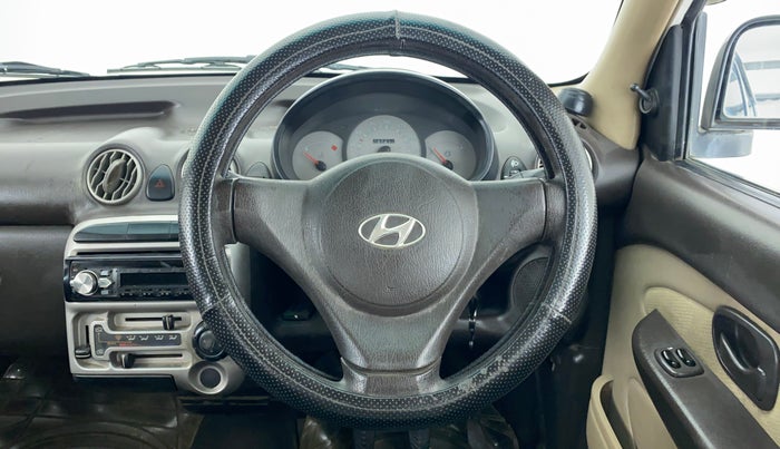 2014 Hyundai Santro Xing GLS, CNG, Manual, 60,619 km, Steering Wheel Close Up