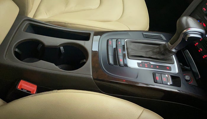 2015 Audi A4 35 TDI PREMIUM PLUS SUNROOF, Diesel, Automatic, 42,042 km, Gear Lever