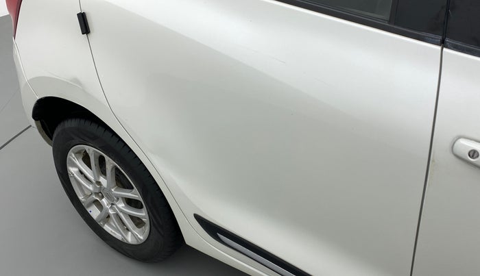 2018 Maruti Swift ZXI (AMT), Petrol, Automatic, 42,761 km, Right rear door - Slightly dented