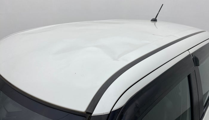 2018 Maruti Swift ZXI (AMT), Petrol, Automatic, 42,761 km, Roof - Slightly dented