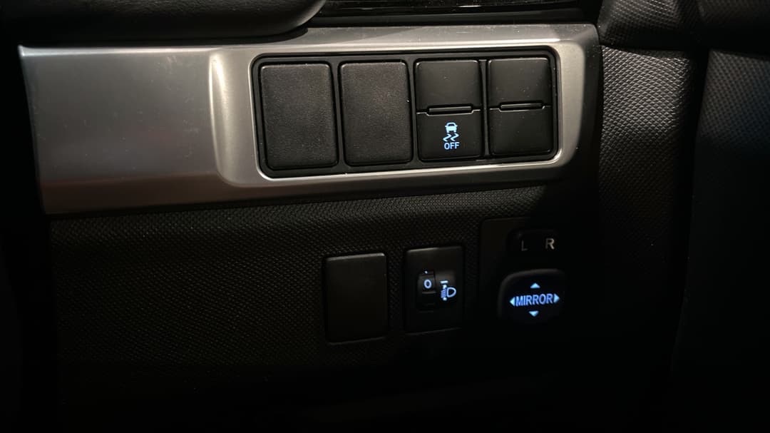 2019 Toyota Tarago Gli, Automatic, 117182 km, Utility Switches/Buttons