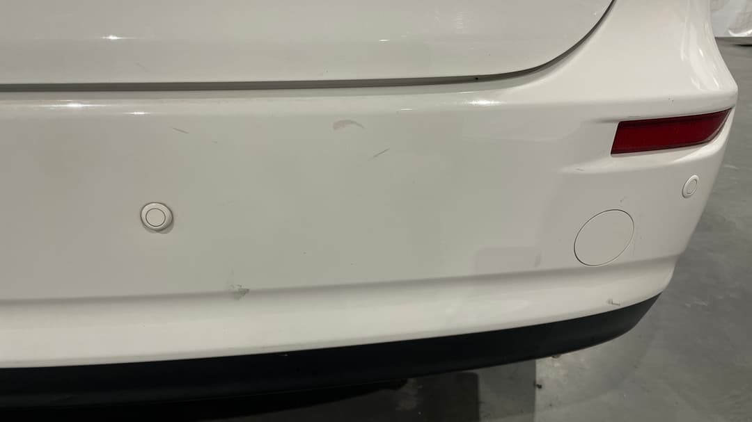 2019 Toyota Tarago Gli, Automatic, 117182 km, Bumper Rear Scratch