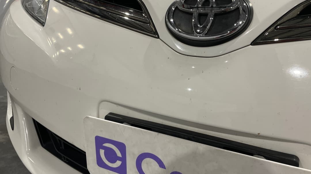 2019 Toyota Tarago Gli, Automatic, 117182 km, Bumper Front Chip