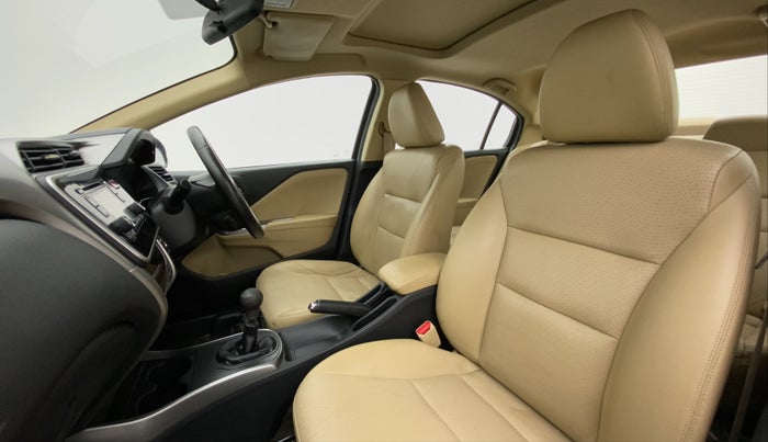 2015 Honda City VX MT PETROL, Petrol, Manual, 1,29,871 km, Right Side Front Door Cabin