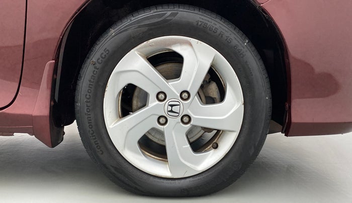 2015 Honda City VX MT PETROL, Petrol, Manual, 1,29,871 km, Right Front Wheel