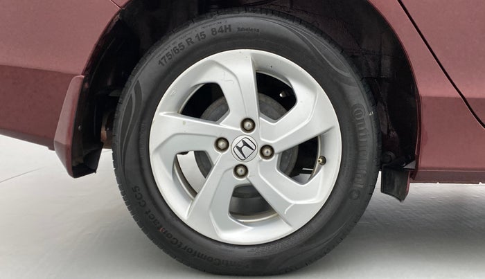 2015 Honda City VX MT PETROL, Petrol, Manual, 1,29,871 km, Right Rear Wheel