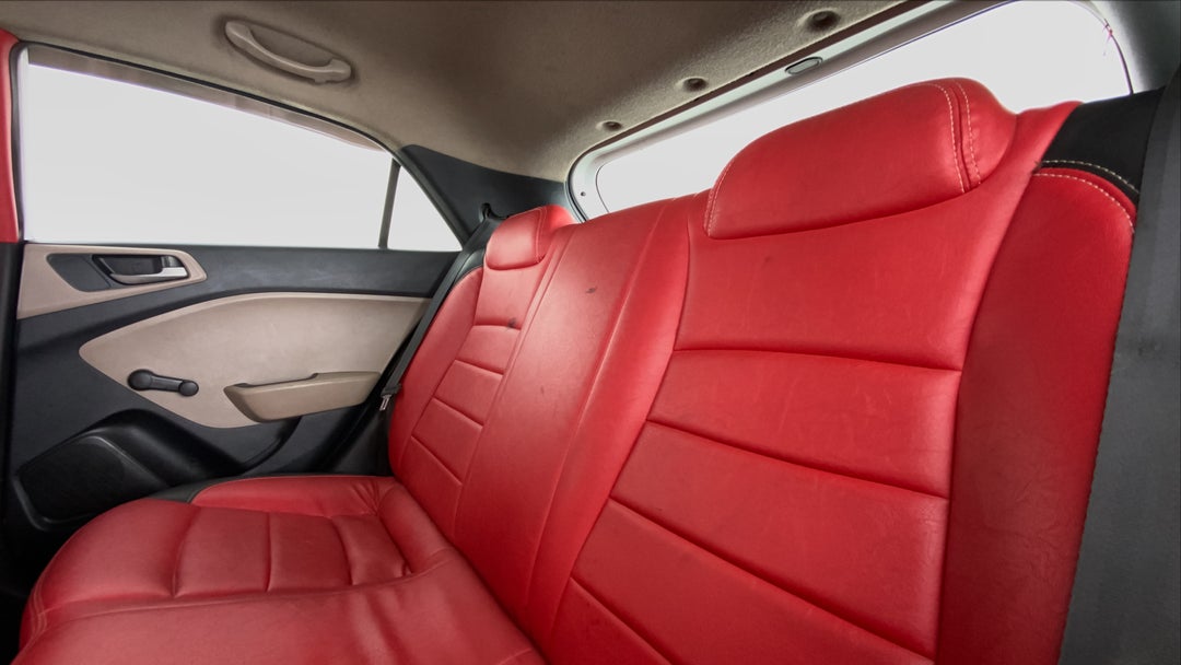 Right Side Rear Door Cabin