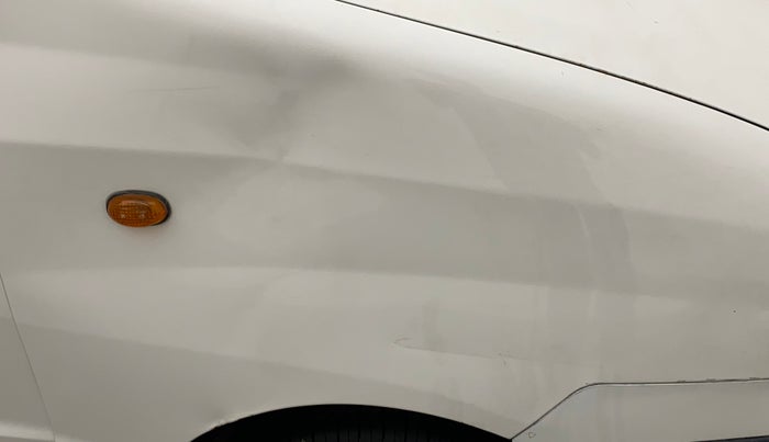 2013 Hyundai Santro Xing GL PLUS, Petrol, Manual, 61,788 km, Right fender - Slightly dented