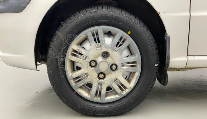 2013 Hyundai Santro Xing GL PLUS, Petrol, Manual, 61,788 km, Left Front Wheel