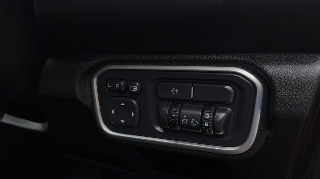 2022 GWM Ute Cannon-l (4x4), Automatic, 28537 km, Utility Switches/Buttons