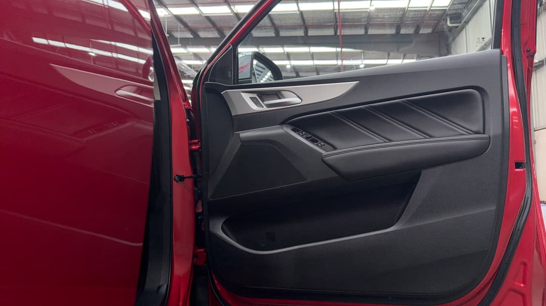 2022 GWM Ute Cannon-l (4x4), Automatic, 28537 km, Speaker View