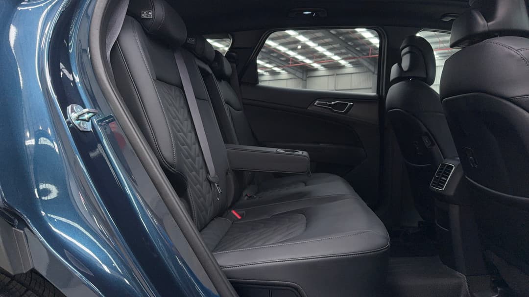 2026 Kia Sportage Gt-line Hev (FWD), Automatic, 1582 km, Right Side Rear Door Cabin View