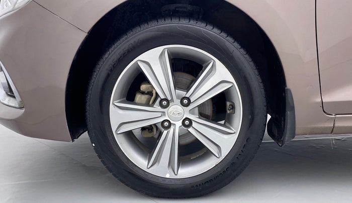 2017 Hyundai Verna 1.6 SX VTVT, Petrol, Manual, 89,065 km, Left Front Wheel