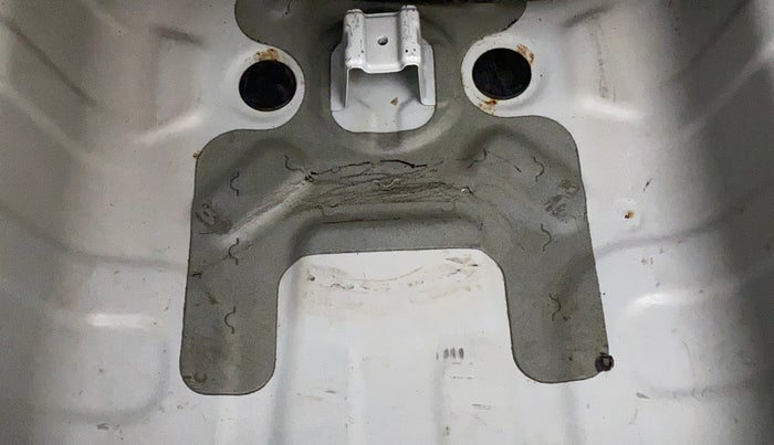 2015 Hyundai Xcent S 1.2, Petrol, Manual, 43,196 km, Boot floor - Slight discoloration