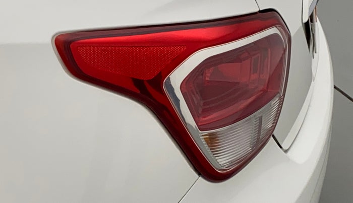 2015 Hyundai Xcent S 1.2, Petrol, Manual, 43,196 km, Left tail light - Minor scratches