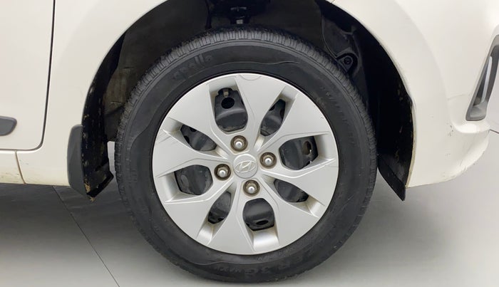 2015 Hyundai Xcent S 1.2, Petrol, Manual, 43,196 km, Right Front Wheel