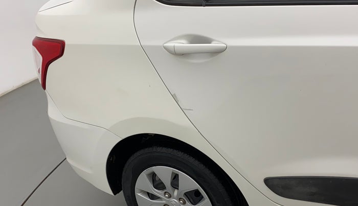 2015 Hyundai Xcent S 1.2, Petrol, Manual, 43,196 km, Right quarter panel - Slightly rusted
