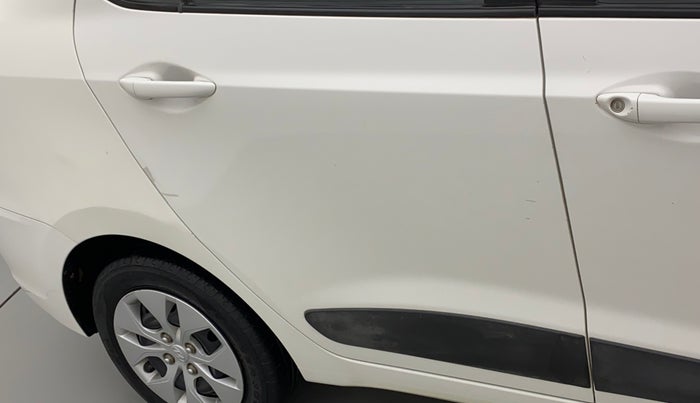 2015 Hyundai Xcent S 1.2, Petrol, Manual, 43,196 km, Right rear door - Minor scratches