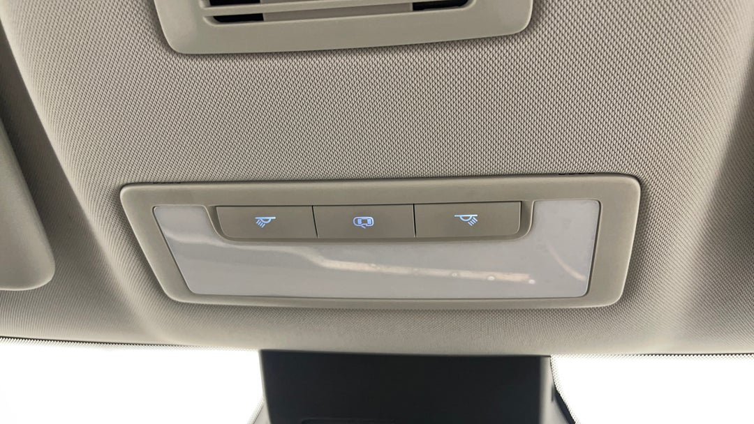 2022 MG Zst Core, Automatic, 29450 km, On-Roof Controls/Sunglass holder