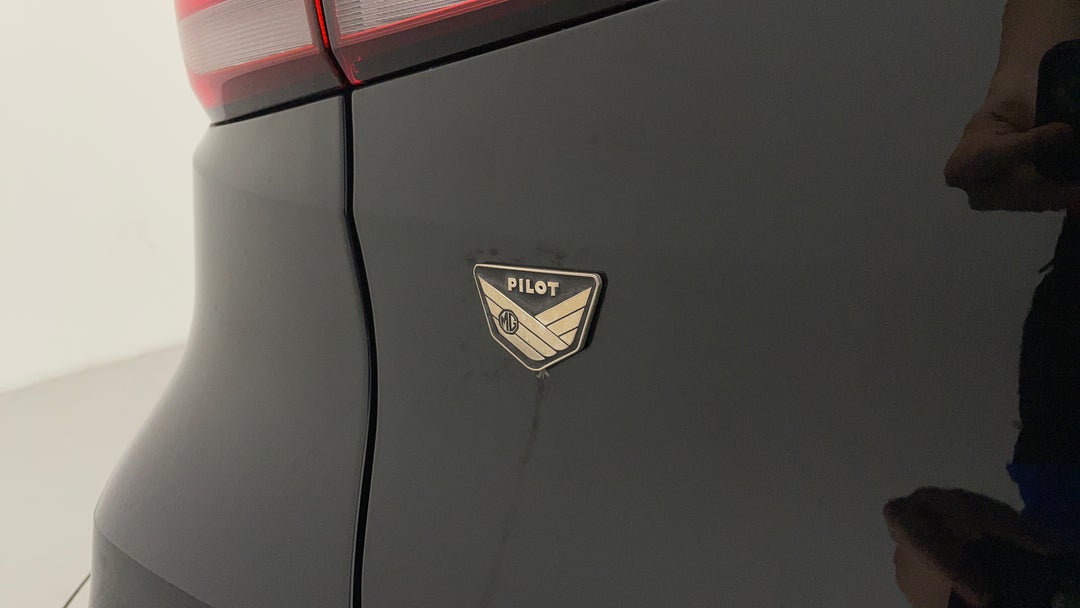 2022 MG Zst Core, Automatic, 29450 km, Badge (Boot Left Side)