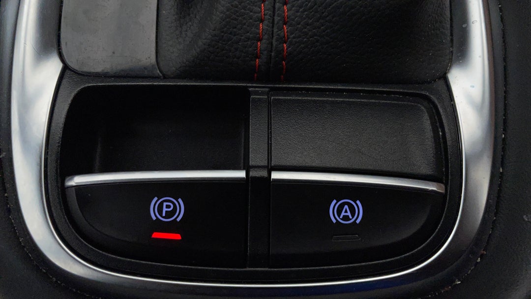 2022 MG Zst Core, Automatic, 29450 km, Handbrake