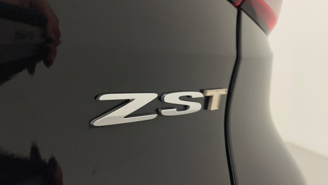 2022 MG Zst Core, Automatic, 29450 km, Badge (Boot Right Side)