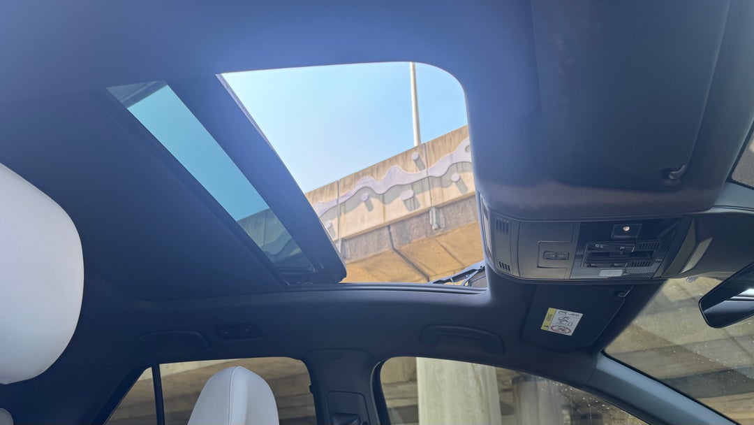 Interior Sunroof/Moonroof
