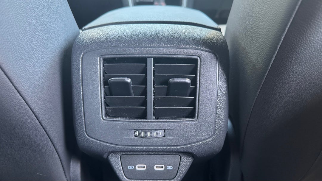 Rear A/C Vent
