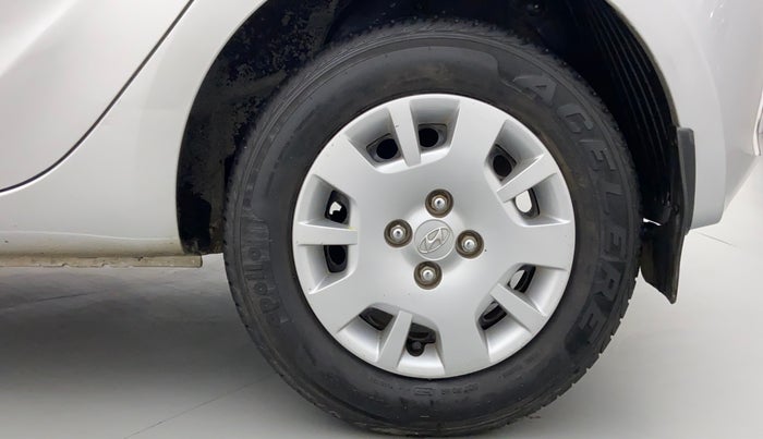 2012 Hyundai i20 MAGNA 1.2 VTVT, Petrol, Manual, 13,072 km, Left Rear Wheel