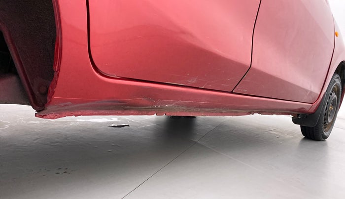 2018 Datsun Go T, Petrol, Manual, 69,075 km, Right running board - Slightly dented