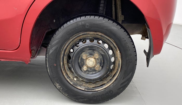 2018 Datsun Go T, Petrol, Manual, 69,075 km, Left Rear Wheel