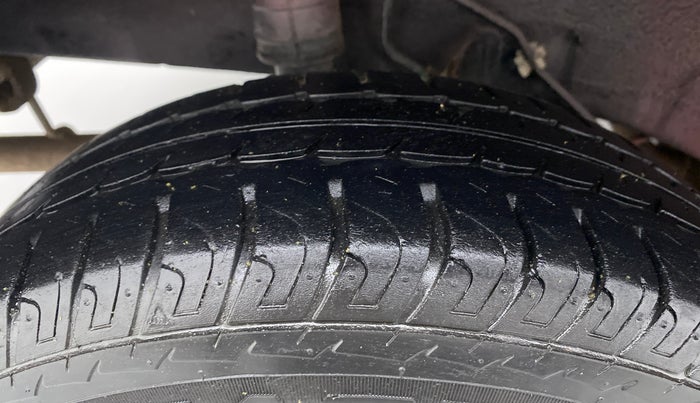 2018 Datsun Go T, Petrol, Manual, 69,075 km, Right Rear Tyre Tread