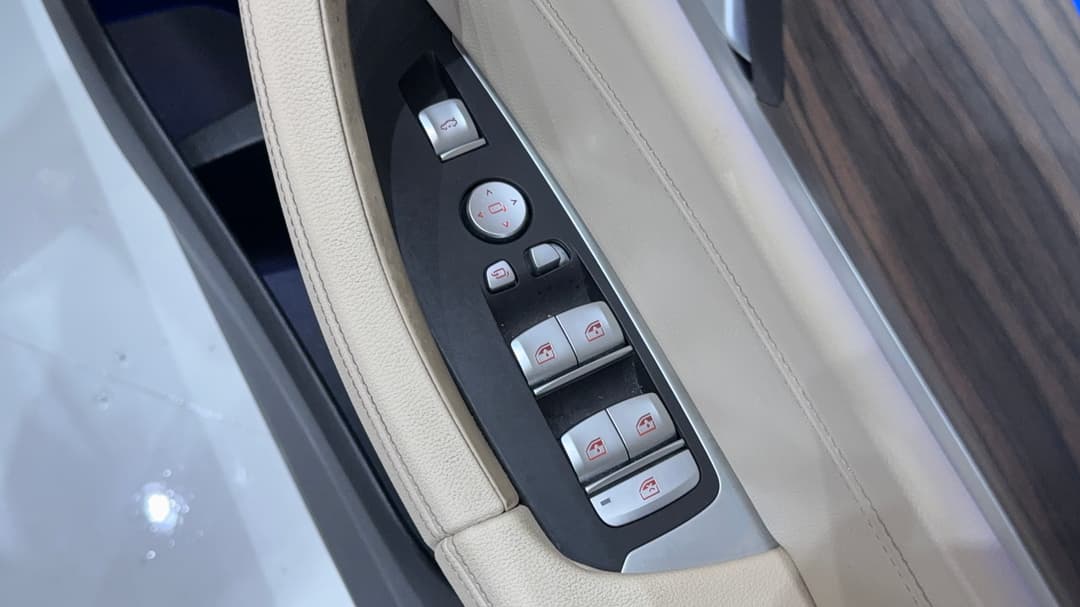 2021 BMW X4 xDrive30i M Sport, Automatic, 56993 km, Drivers Side Door Panel Controls