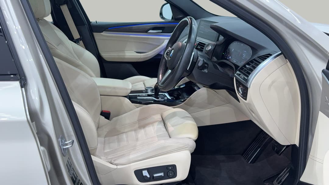 2021 BMW X4 xDrive30i M Sport, Automatic, 56993 km, Right Side Front Door Cabin View