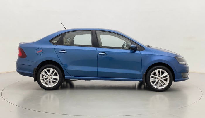 2017 Skoda Rapid 1.6 MPI STYLE AT, Petrol, Automatic, 63,005 km, Right Side View