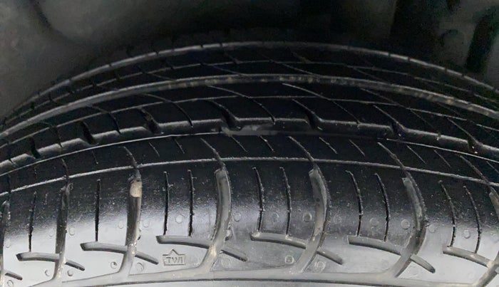 2014 Maruti Swift Dzire ZDI, Diesel, Manual, Left Rear Tyre Tread