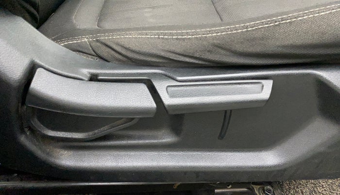 2019 Hyundai VENUE SX PLUS 1.0 TURBO DCT, Petrol, Automatic, 79,667 km, Driver Side Adjustment Panel
