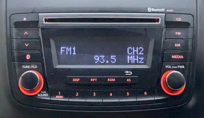2017 Maruti Dzire VXI, Petrol, Manual, 31,003 km, Infotainment System