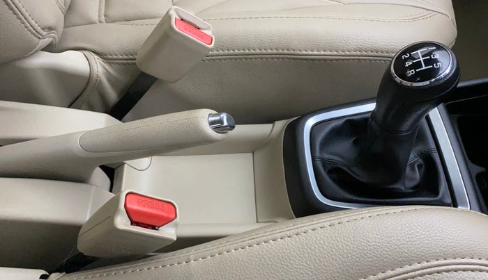 2017 Maruti Dzire VXI, Petrol, Manual, 31,003 km, Gear Lever