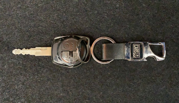 2017 Maruti Dzire VXI, Petrol, Manual, 31,003 km, Key Close Up